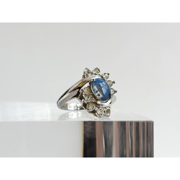 Silver Toned Blue Gemstone & Clear Gemstone Framed Vintage Vintage Ring - sz 6 - Picture 7 of 10